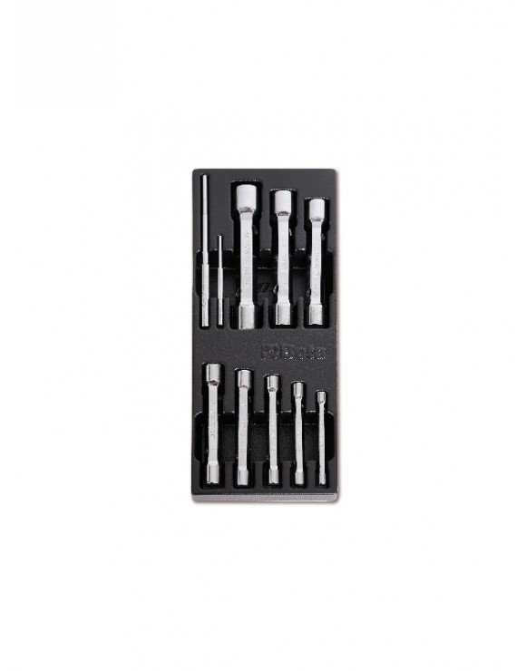 2424 T73-SURT. 8 HERR. EN TERMOFORMADOS